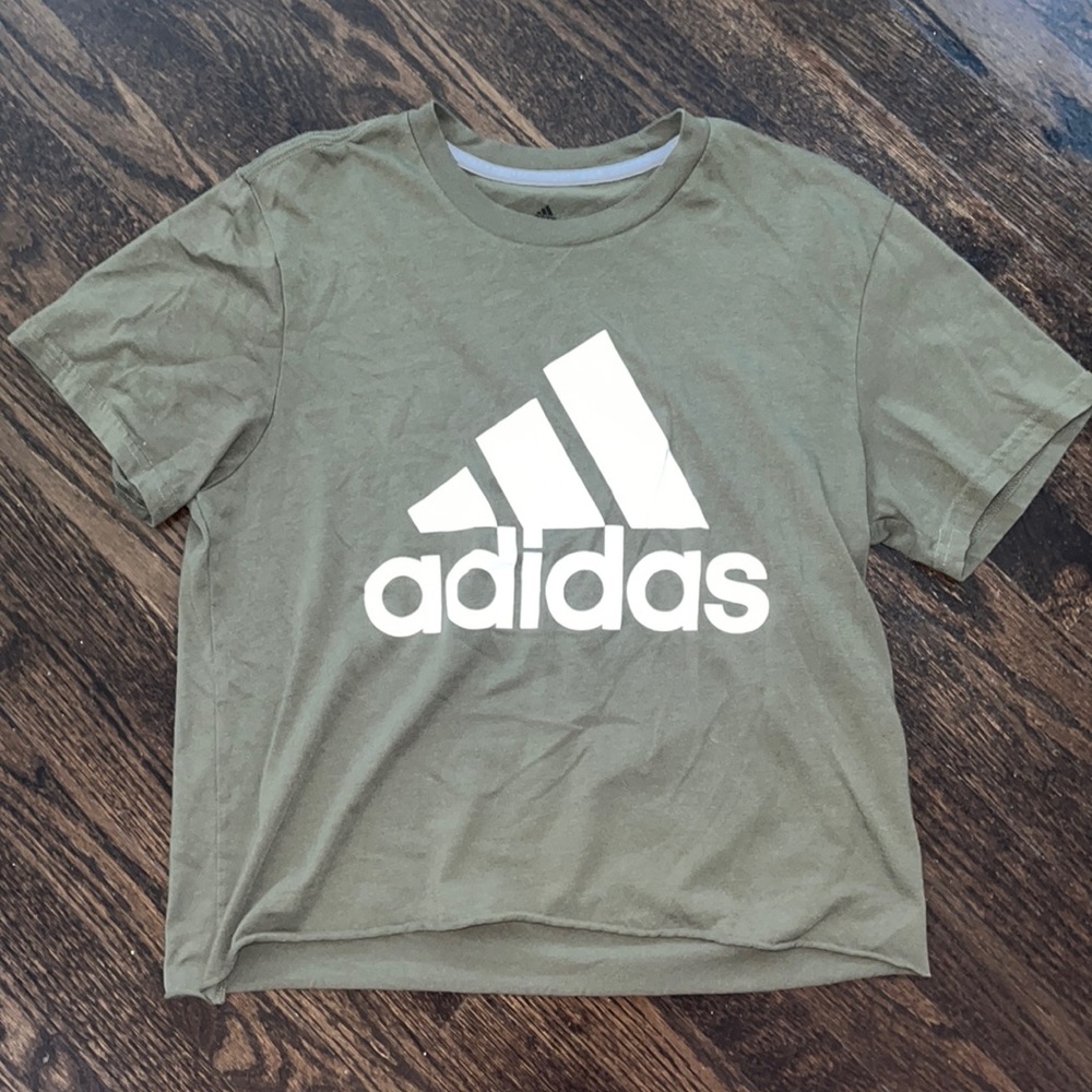 Adidas T-shirt
